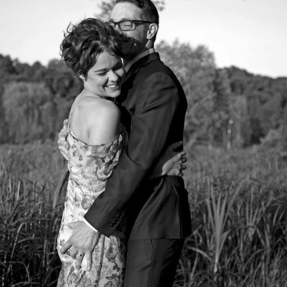 Meet your Posher, Cas - Picture 1 of 2